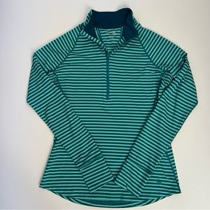 Mountain Hardwear half zip front top